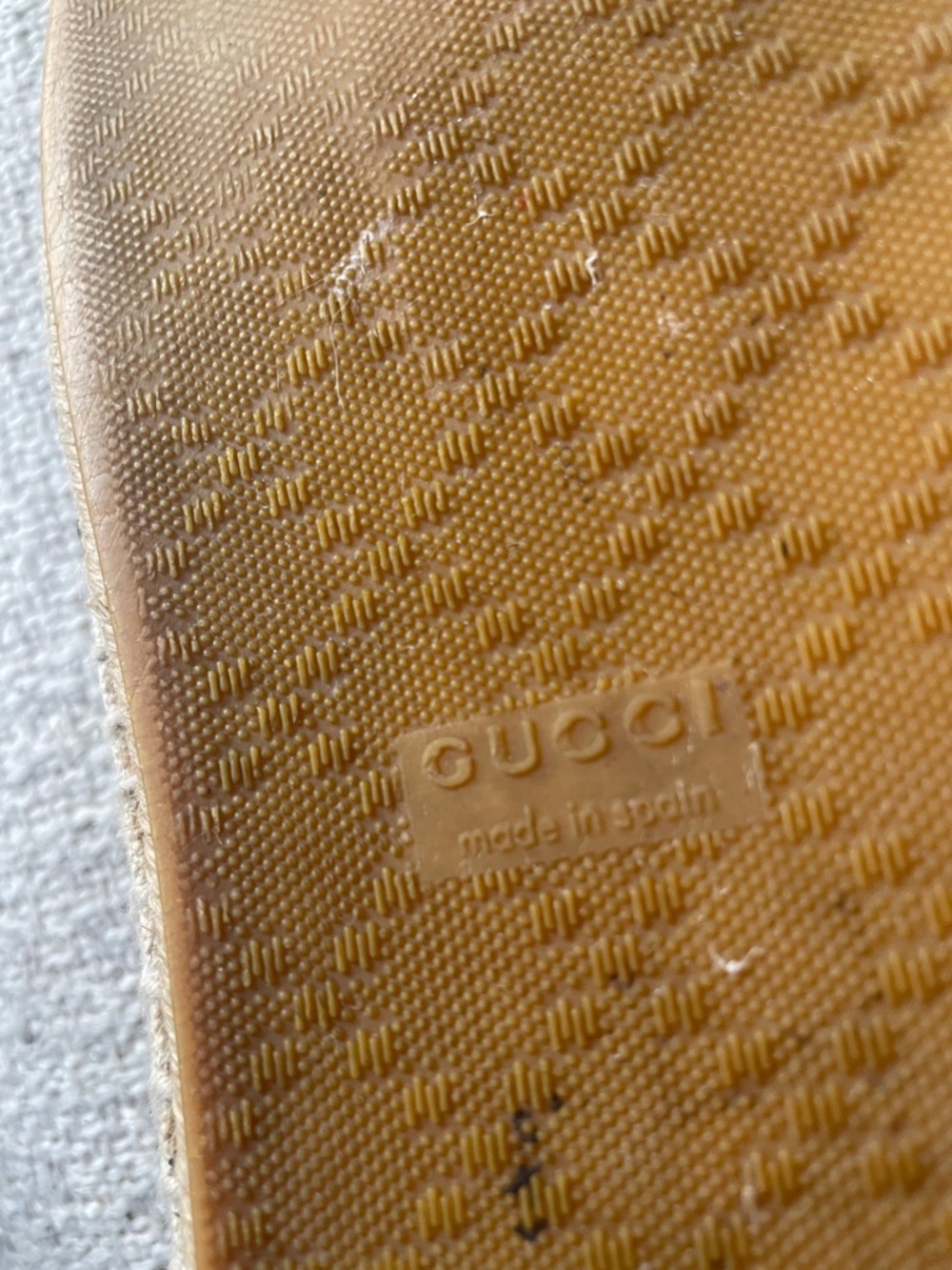Gucci Black Leather Women's Espadrilles with Embossed Logo - Picture 5 of 9